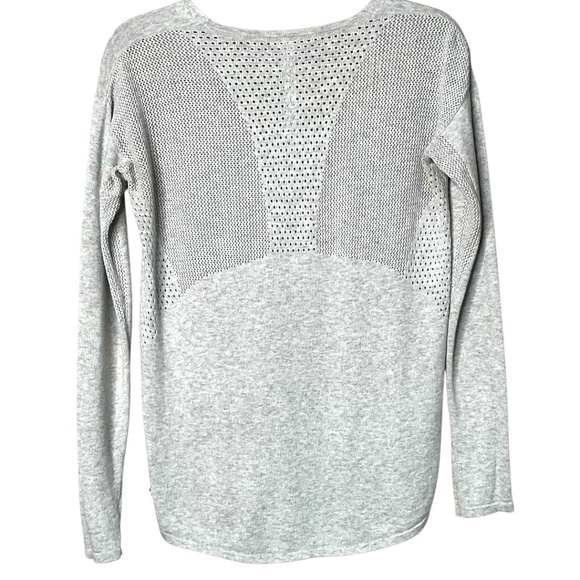 LULULEMON ATHLETICA Still Movement Long Sleeve Sweater Heathered Nimbus Grey 4 - Picture 4 of 10